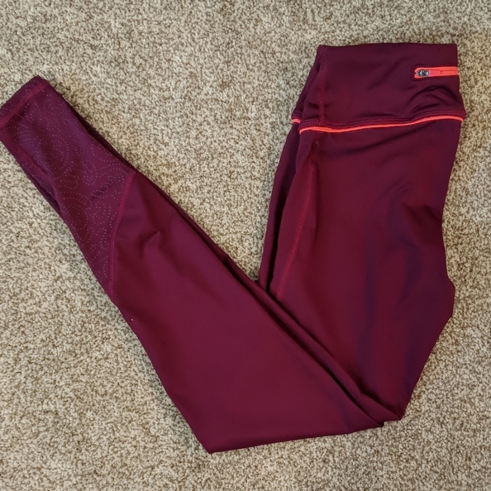 Magenta leggings